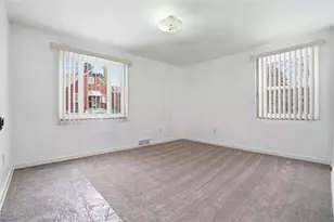 516 Walde St, Pittsburgh, PA 15210 - Photo 12