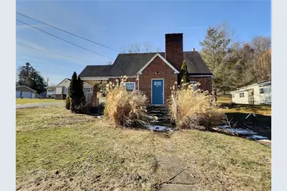 41 Bethlehem St, East Bethlehem, PA 15333 - Photo 2