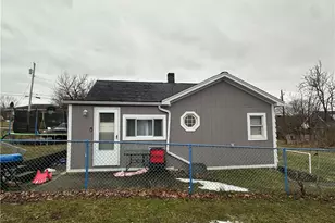 514 Penn High Park Rd, Jeannette, PA 15644 - Photo 1