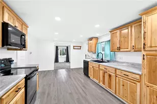 123 4th Ave, New Eagle, PA 15067 - Photo 8