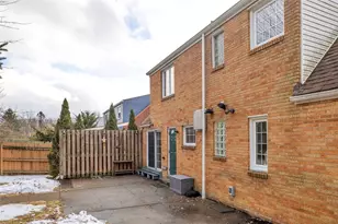 8020 Lloyd Ave, Pittsburgh, PA 15218 - Photo 30