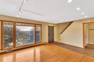 8020 Lloyd Ave, Pittsburgh, PA 15218 - Photo 6