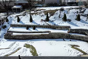 5166 5166 Leona Dr, Pittsburgh, PA 15227 - Photo 6