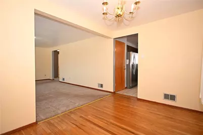 5166 Leona Dr, Pittsburgh, PA 15227 - Photo 12