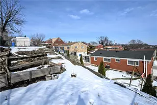 5166 5166 Leona Dr, Pittsburgh, PA 15227 - Photo 16