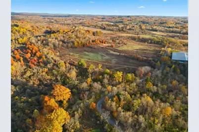 2225 County Line Rd, Shenango Township, PA 16101 - Photo 8