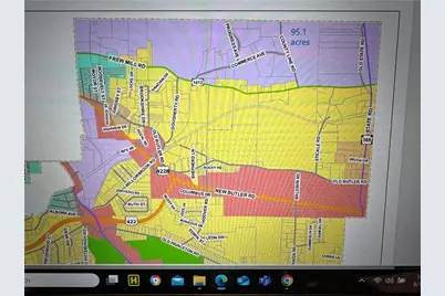 2225 County Line Rd, Shenango Township, PA 16101 - Photo 1