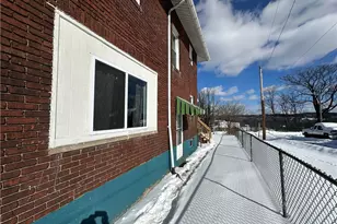 1017 Wool St, Duquesne, PA 15110 - Photo 22