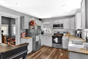 21 Westminster Ave, Greensburg, PA 15601 - Photo 10