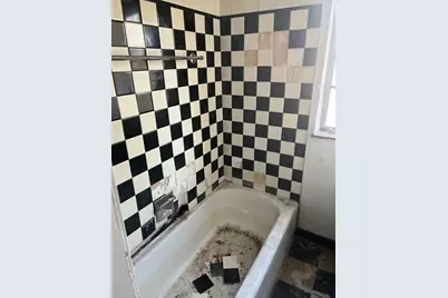 102 W Midland Ave, Midland Boro, PA 15059 - Photo 10