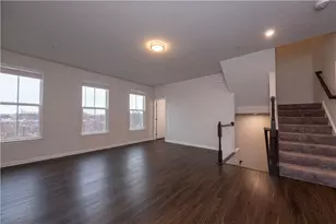 504 Florida, Cranberry Township, PA 16066 - Photo 4