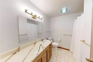 502 Brookstone Ct, Center Township, PA 16001 - Photo 14