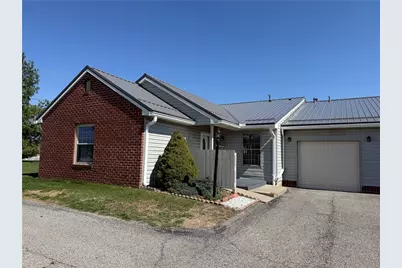502 Brookstone Ct, Center Township, PA 16001 - Photo 1