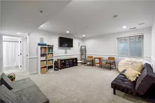 294 Maple Ridge Dr, Cecil, PA 15317 - Photo 24