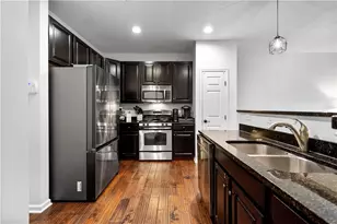 294 Maple Ridge Dr, Cecil, PA 15317 - Photo 10