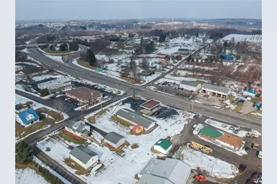 2608 New Butler Rd, Shenango Township, PA 16101 - Photo 8