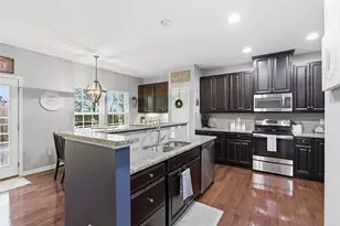 225 Sunrise Dr, Carnegie, PA 15106 - Photo 12