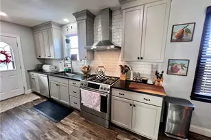 109 Burdine Ave, Pittsburgh, PA 15227 - Photo 10