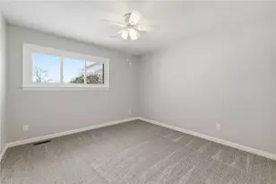 214 Sunset Dr, New Castle, PA 16105 - Photo 18