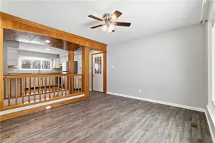 214 Sunset Dr, New Castle, PA 16105 - Photo 8