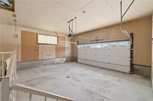 214 Sunset Dr, New Castle, PA 16105 - Photo 34