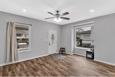 641 1st Ave, Ellwood City, PA 16117 - Photo 8