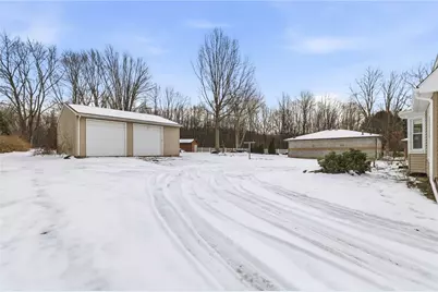 2104 Pulaski Road, New Castle, PA 16105 - Photo 4