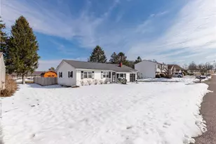 865 Lansberry Ct, Somerset Boro, PA 15501 - Photo 32