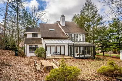 219 La Grande Dr, Cranberry Township, PA 16066 - Photo 2