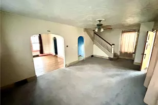 137 S 9th St, Connellsville, PA 15425 - Photo 4