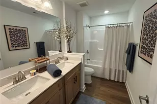 135 Victoria Dr, Coraopolis, PA 15108 - Photo 22