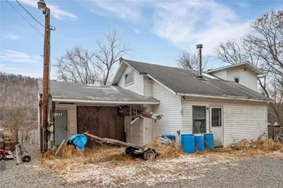 209 Upper Godfrey Dr, Gilpin Township, PA 15656 - Photo 4