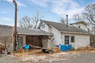 209 Upper Godfrey Dr, Gilpin Township, PA 15656 - Photo 4