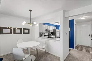 107 Holmes Pl, Pittsburgh, PA 15213 - Photo 10