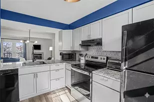 107 Holmes Pl, Pittsburgh, PA 15213 - Photo 6