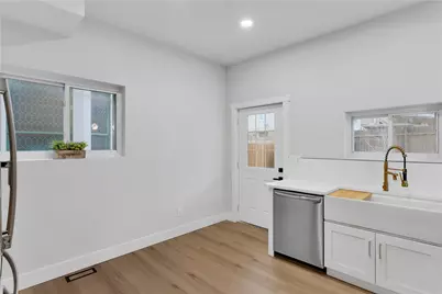 749 Hemlock St, Pittsburgh, PA 15202 - Photo 16