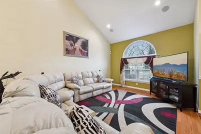 504 Azalea Ln., Bridgeville, PA 15017 - Photo 6