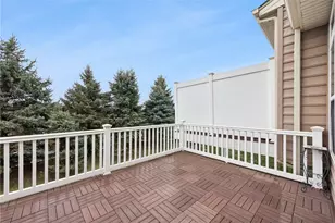 504 Azalea Ln, Bridgeville, PA 15017 - Photo 32