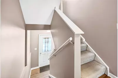 202 Mountain Dr, Carnegie, PA 15106 - Photo 8