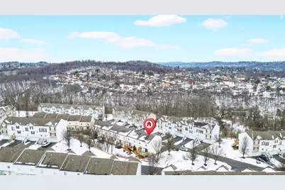 202 Mountain Dr, Carnegie, PA 15106 - Photo 2