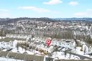 202 Mountain Dr, Carnegie, PA 15106 - Photo 2