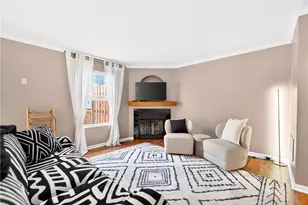 202 Mountain Dr, Carnegie, PA 15106 - Photo 12