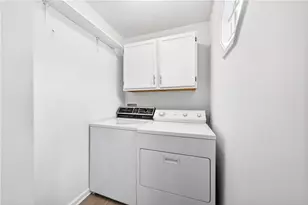 202 Mountain Dr, Carnegie, PA 15106 - Photo 34