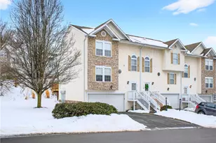 202 Mountain Dr, Carnegie, PA 15106 - Photo 6