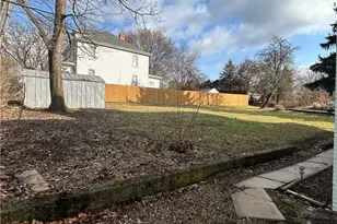 230 Maple St, Everson, PA 15631 - Photo 6