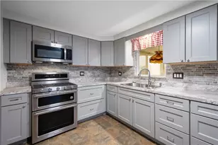 457 Elaine Dr, Pittsburgh, PA 15236 - Photo 8