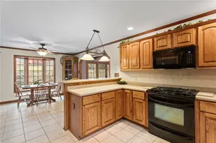 130 Crestwood, Evans City, PA 16033 - Photo 6