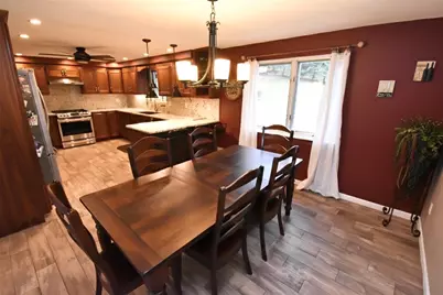 5715 Glen Hill Dr, Bethel Park, PA 15102 - Photo 6