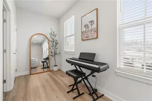 410 Scharberry Ln, Mars, PA 16046 - Photo 10