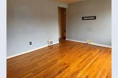 6412 Helen St, South Park, PA 15129 - Photo 16